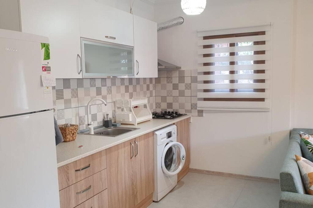 2+1 Apartm With Garden + Balcony , At Ladies Beach Kusadası Esterno foto