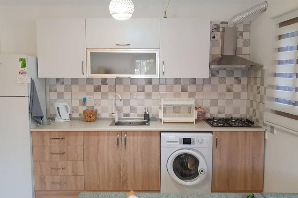 2+1 Apartm With Garden + Balcony , At Ladies Beach Kusadası Esterno foto