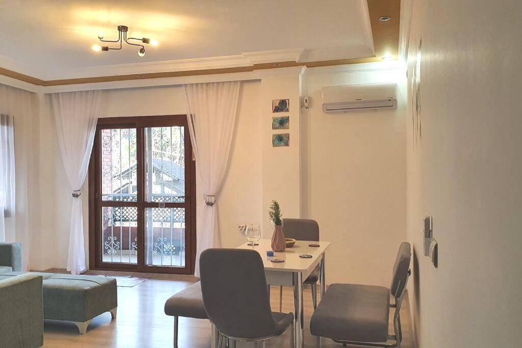 2+1 Apartm With Garden + Balcony , At Ladies Beach Kusadası Esterno foto